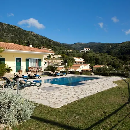 Villa Pantheon And Áyios Nikítas