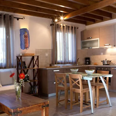 Villa Pantheon And