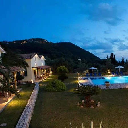 Pantheon * Áyios Nikítas